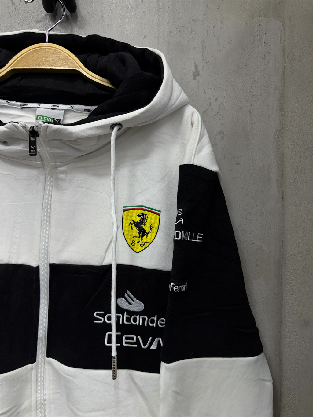 chaqueta ferrari/capota
