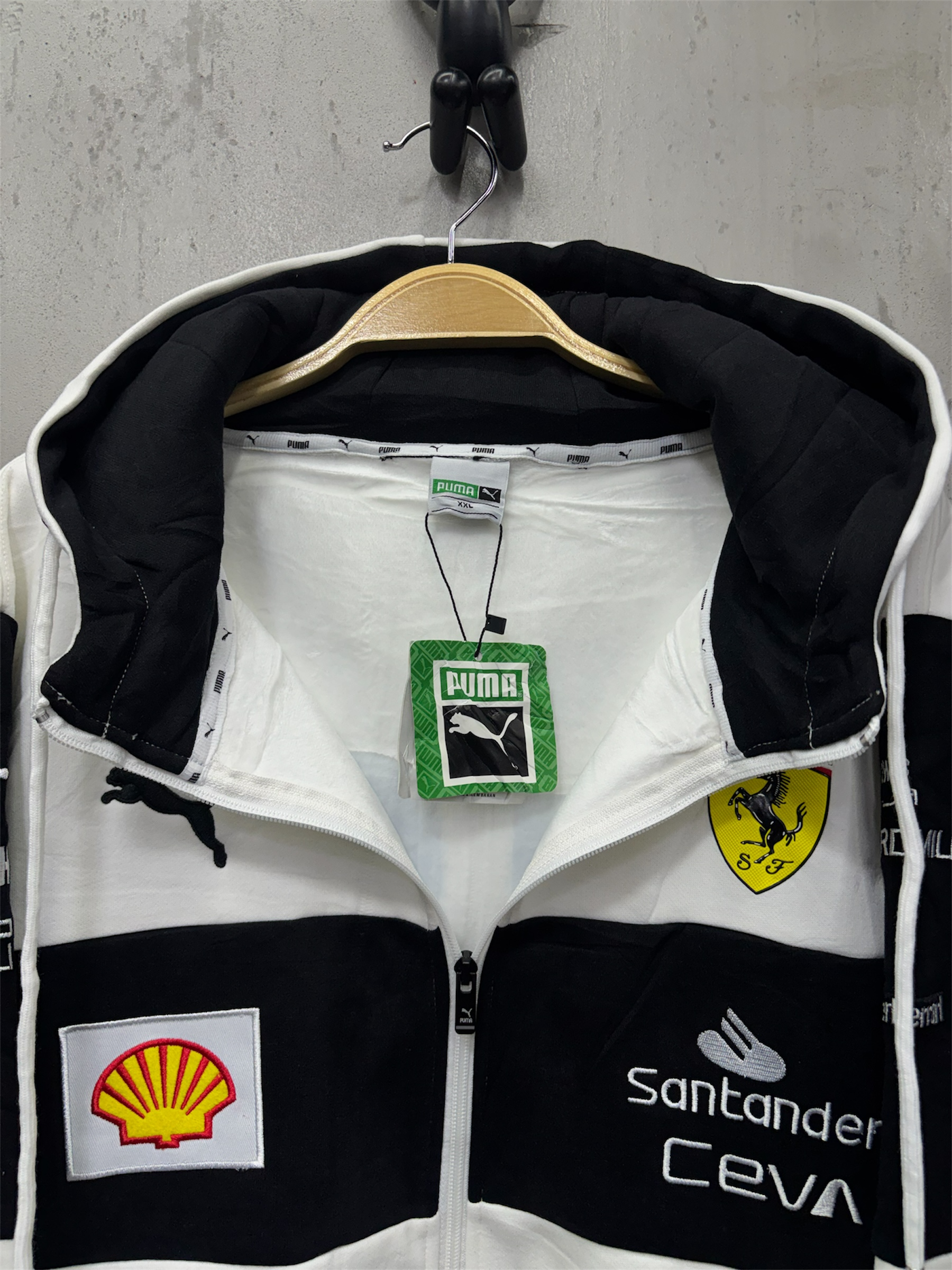 chaqueta ferrari/capota