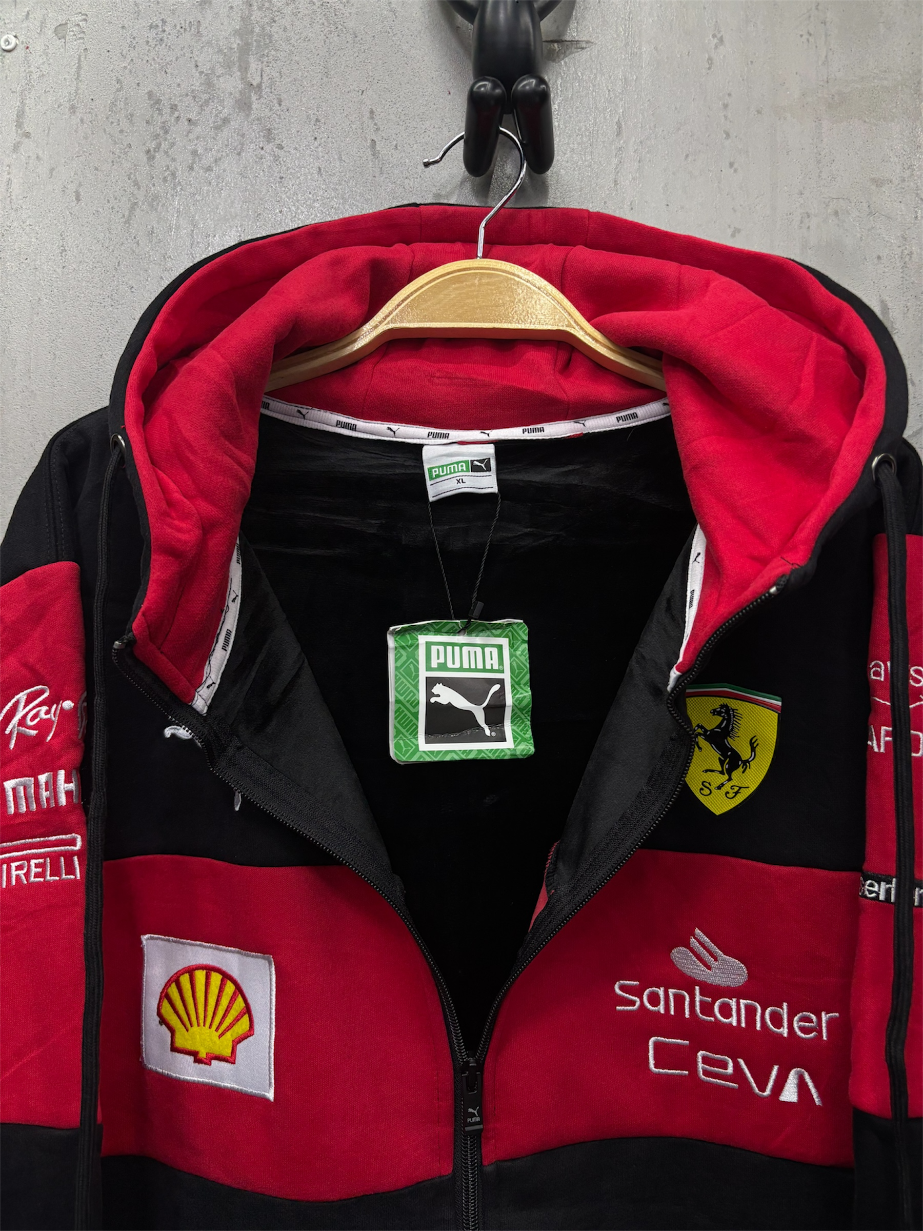 chaqueta ferrari/capota