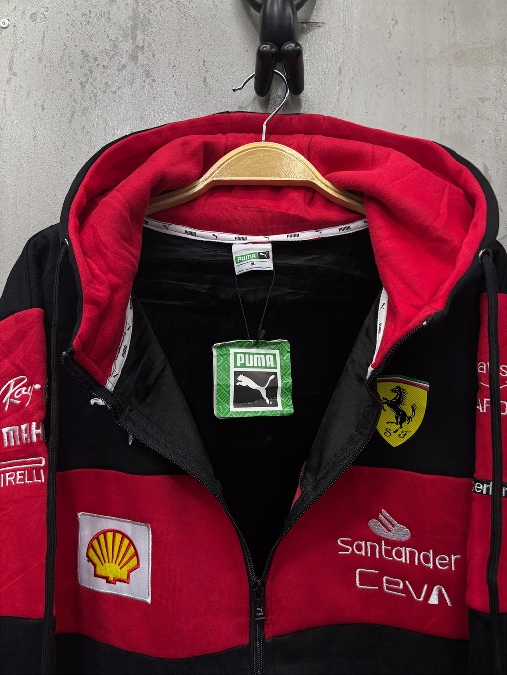chaqueta ferrari/capota