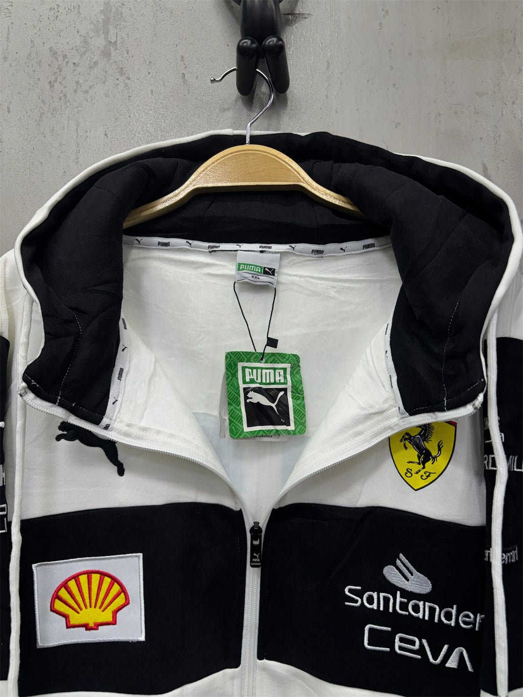 chaqueta ferrari/capota
