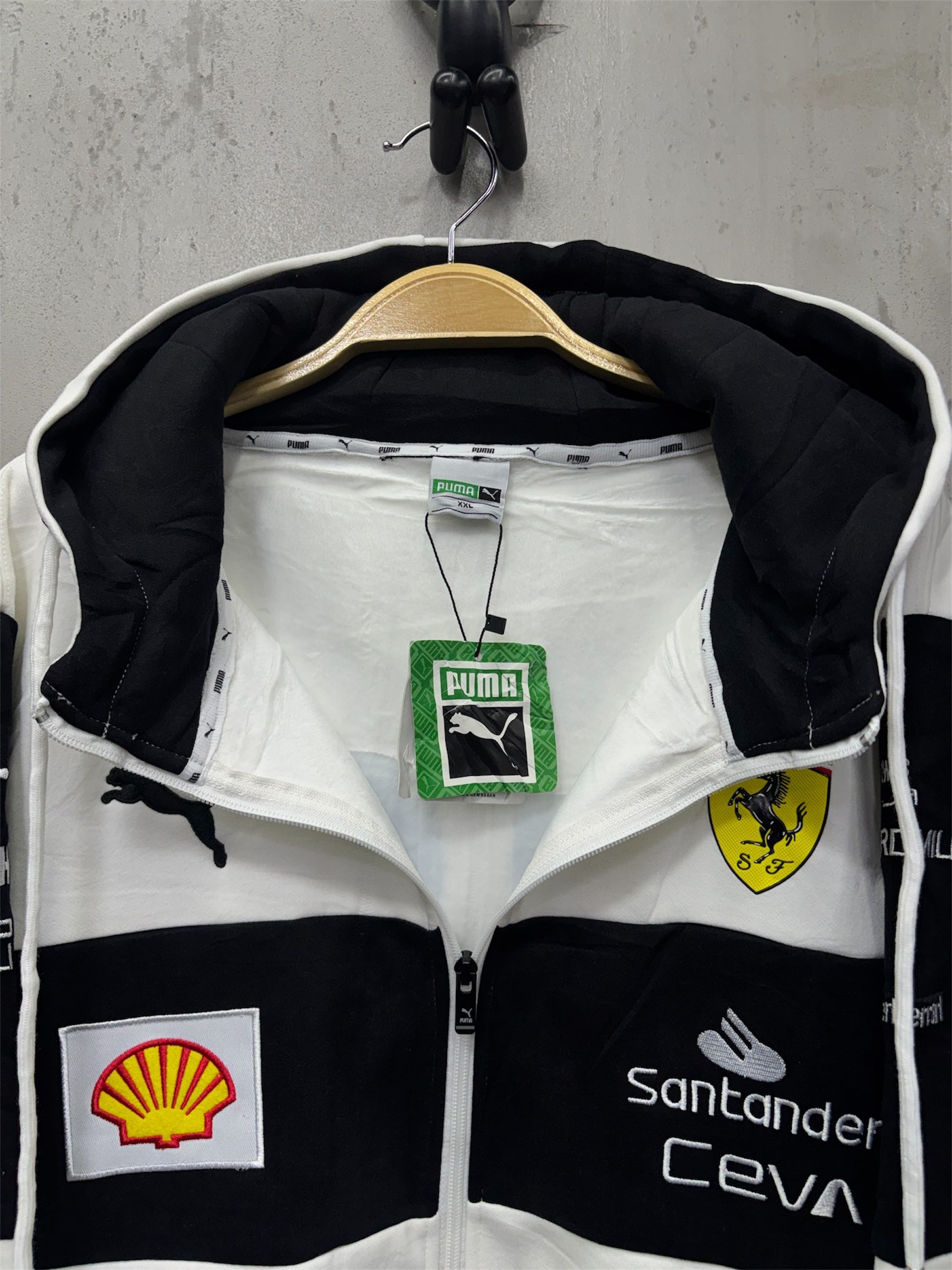 chaqueta ferrari/capota