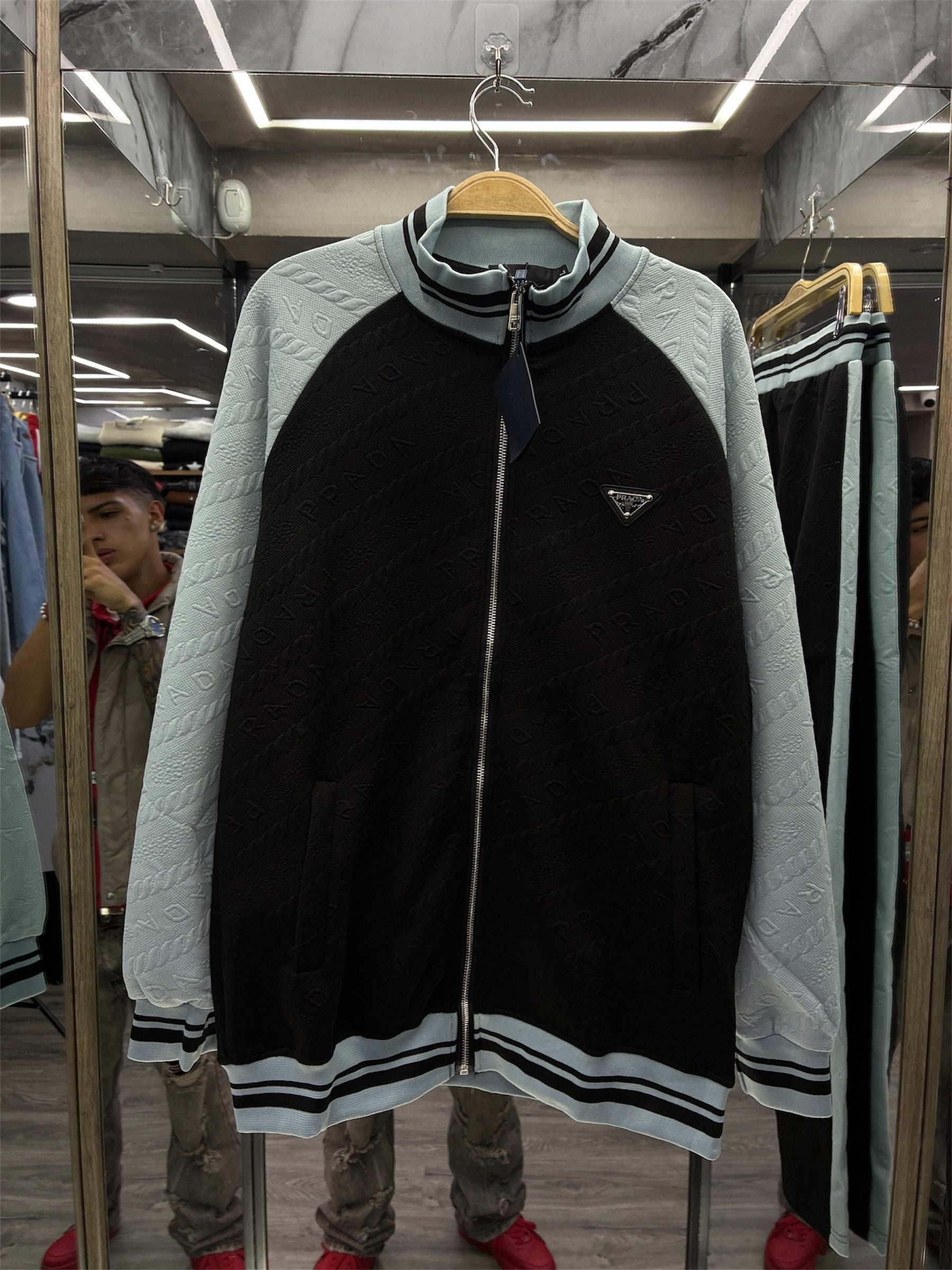 Sudadera Prada