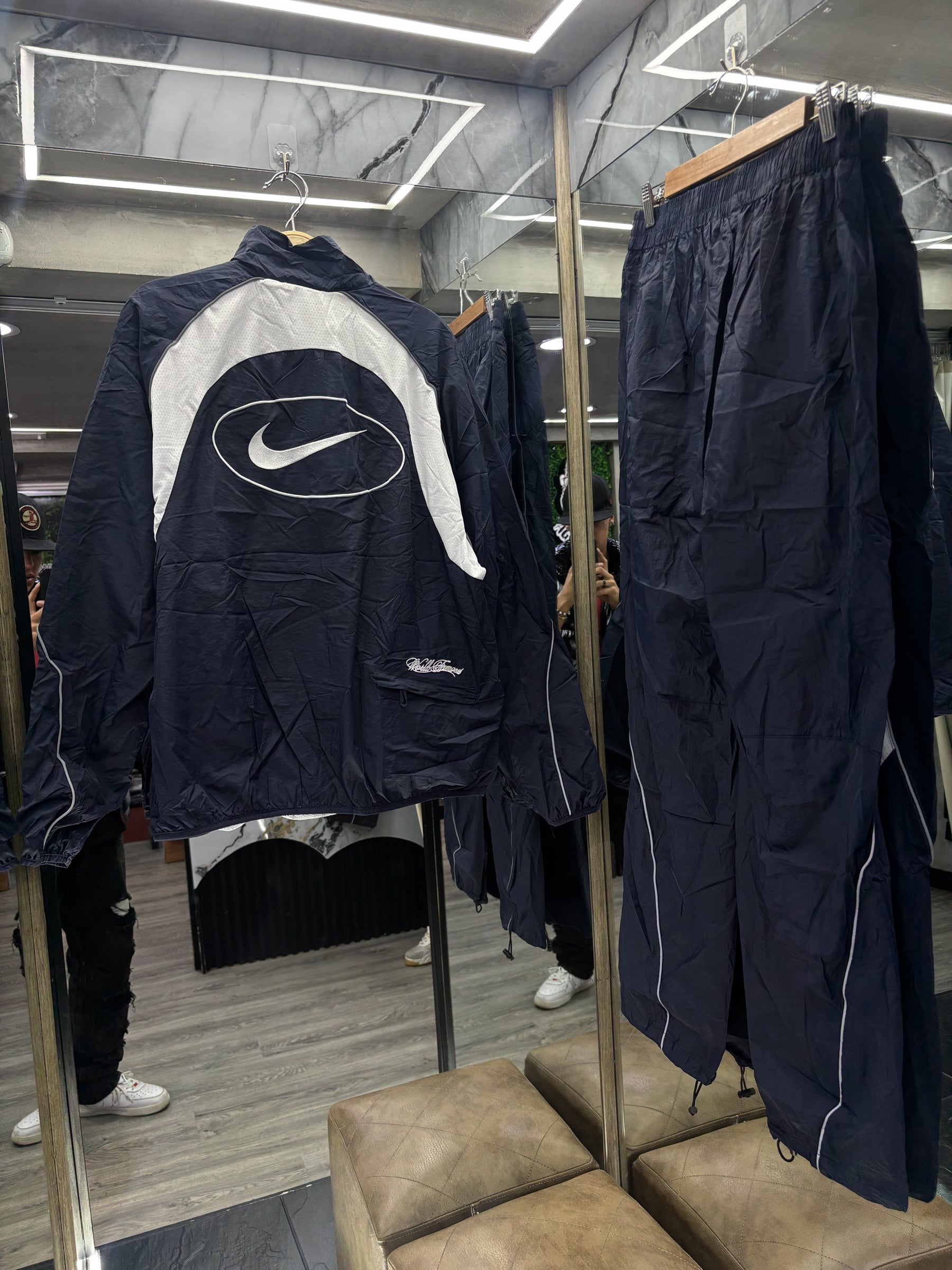 Sudadera Nike/Supreme